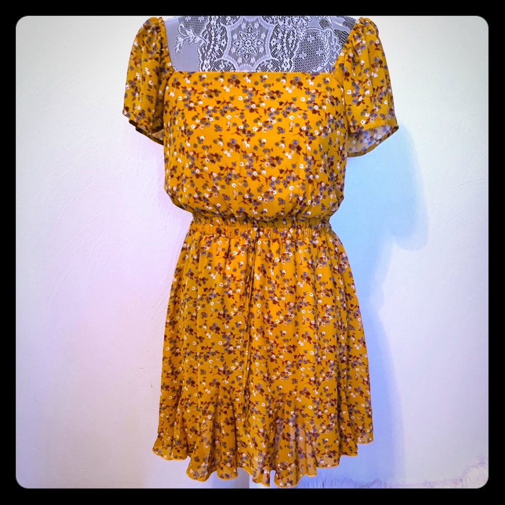 Sexy Rowa Mustard Floral Dress😍😍😍